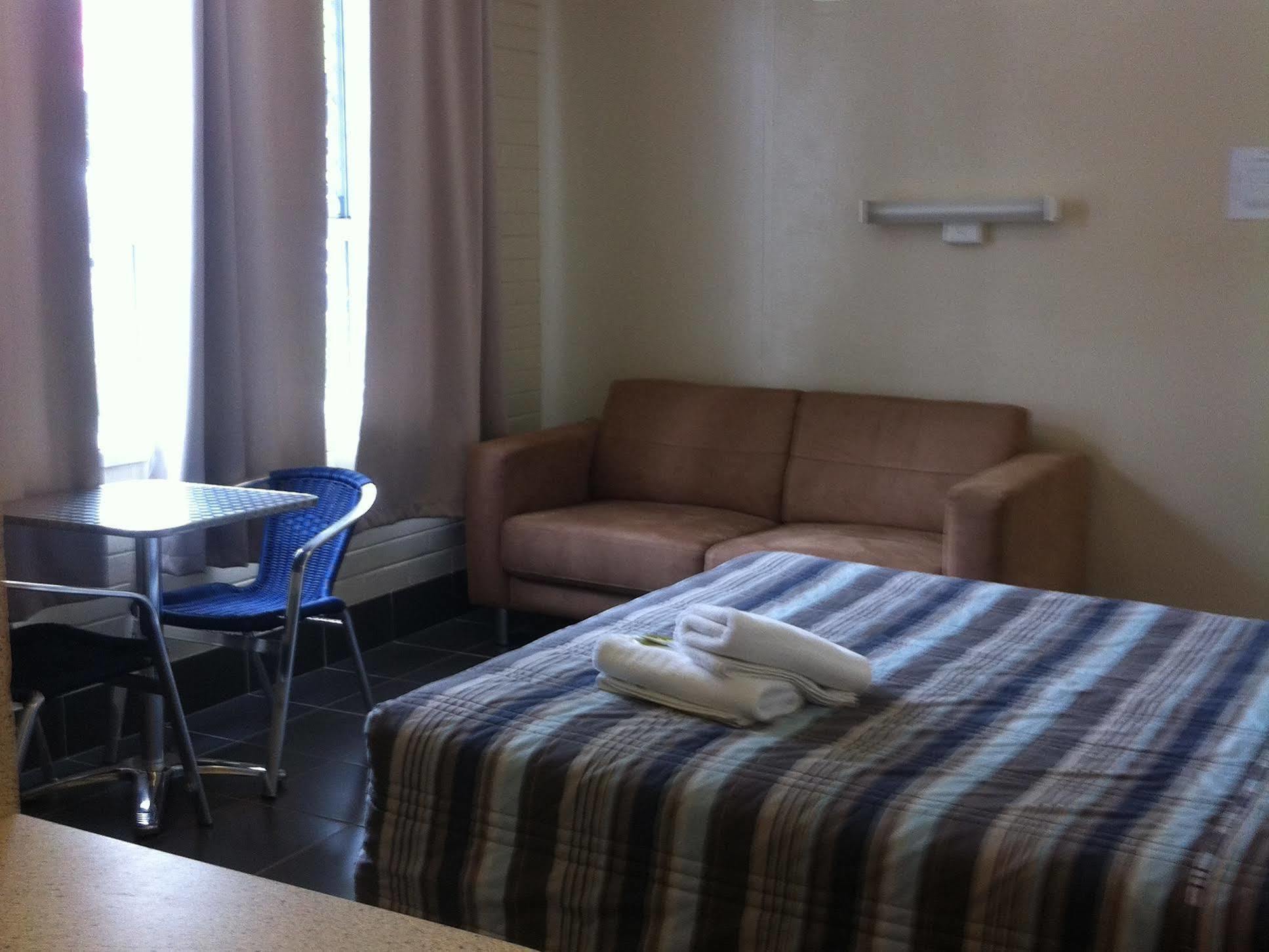 Yeppoon Surfside Motel Екстериор снимка